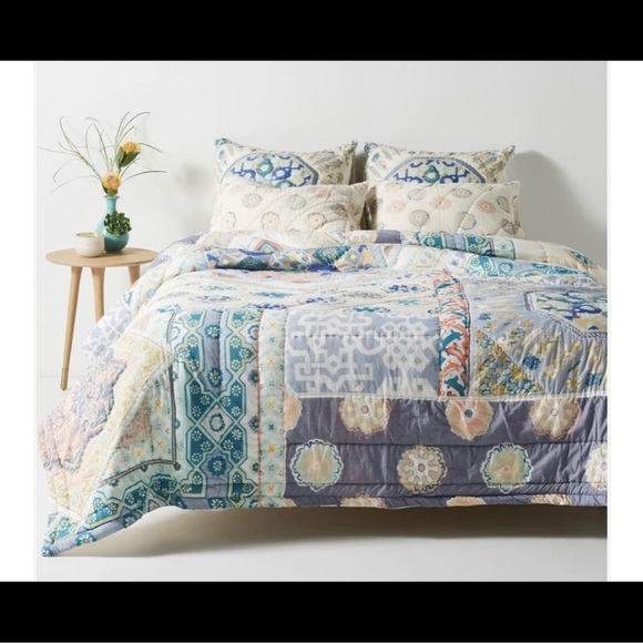 Anthropologie Ponsonby Quilt set Queen